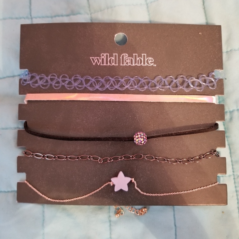 chokers